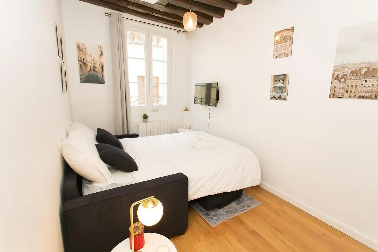 Le Marais & Pont Marie - City Apartment Paris