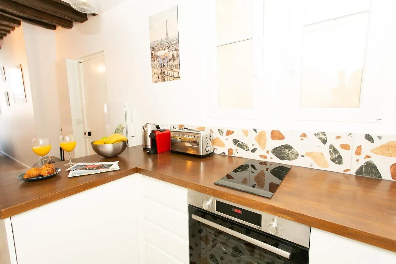 Le Marais & Pont Marie - City Apartment Paris